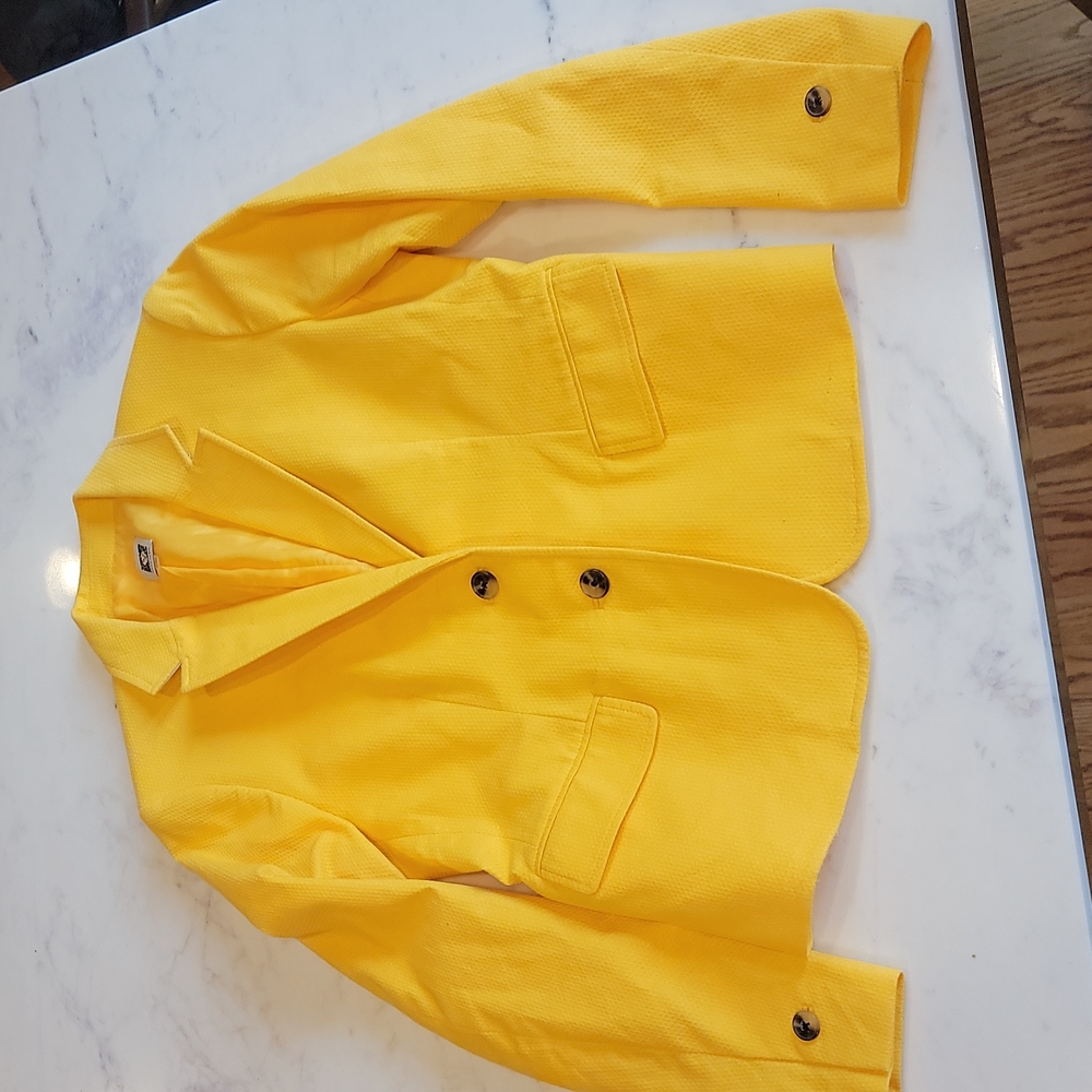 Anne Klein yellow blazer